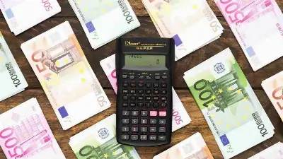 ΑΑΔΕ: Στις αρχές Μαϊου οι οφειλές για τις επτά φάσεις της Επιστρεπτέας Προκαταβολής