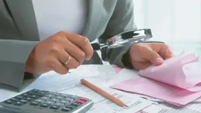 ΑΑΔΕ: Τέλος στην επιστροφή φόρου εφόσον υπάρχει χρέος σε Εφορία ή ασφαλιστικά Ταμεία
