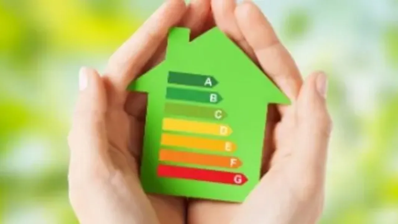 «Εξοικονομώ- Ανακαινίζω για νέους»: Ποιες παρεμβάσεις επιδοτούνται και με ποια ποσά