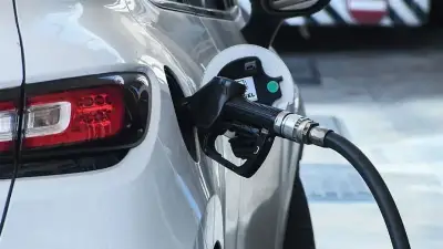 Fuel Pass: Περισσότερες από 100.000 αιτήσεις την πρώτη ημέρα λειτουργίας της πλατφόρμας