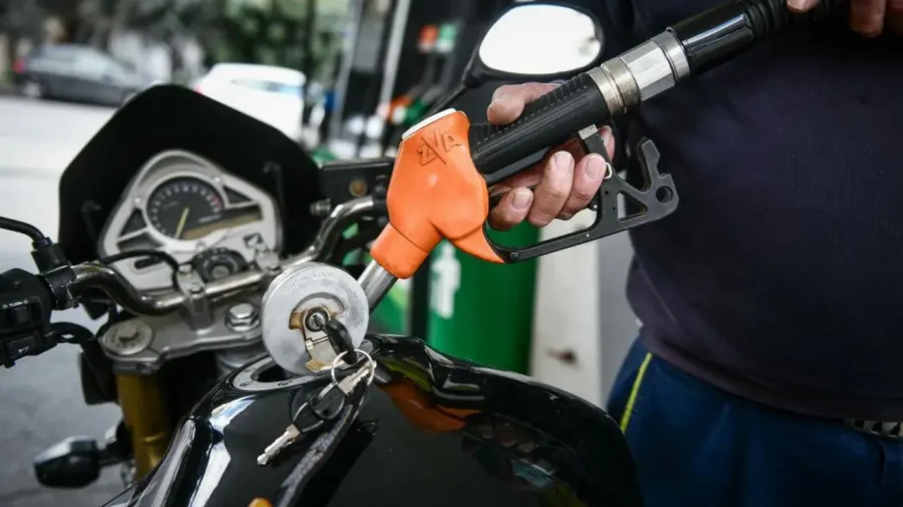 Fuel Pass 2: Έως την ερχόμενη Πέμπτη οι αιτήσεις για το επίδομα καυσίμων