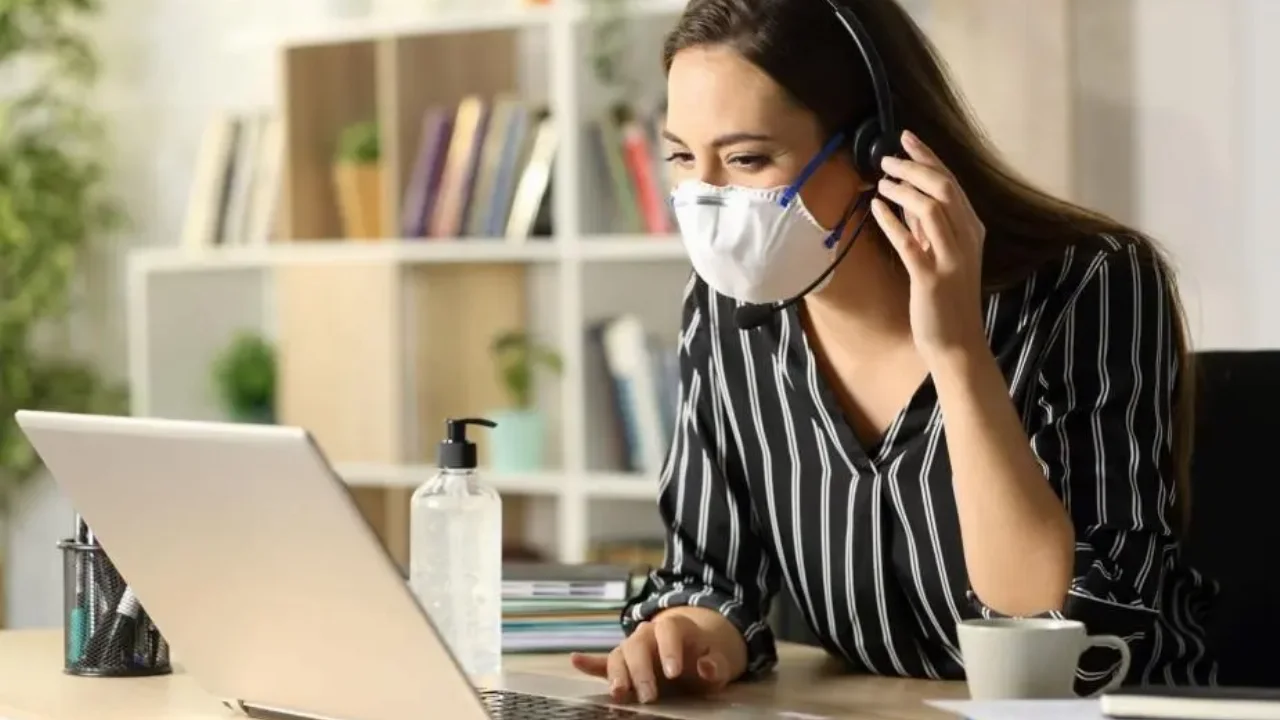 Τηλεργασία, βάρδιες και εξυπηρέτηση κοινού με ραντεβού στο Δημόσιο