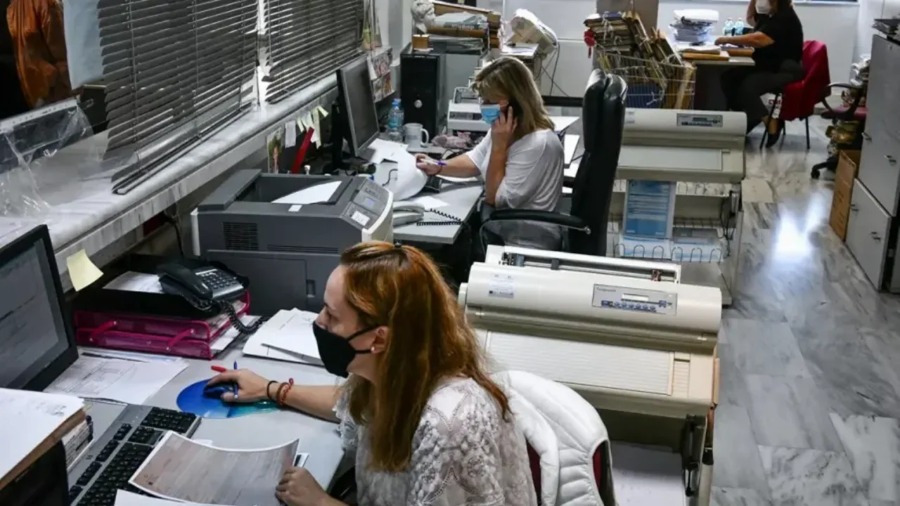 Δημόσιο: Έρχεται ψηφιακή κάρτα που θα ενσωματώνει ακόμα και τον προγραμματισμό των προσλήψεων