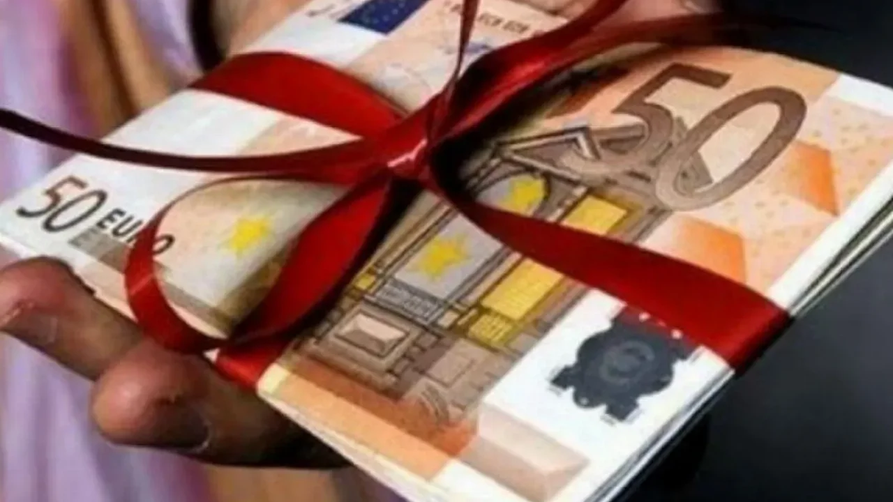 Στα μέσα Δεκεμβρίου το δώρο Χριστουγέννων από το Κράτος