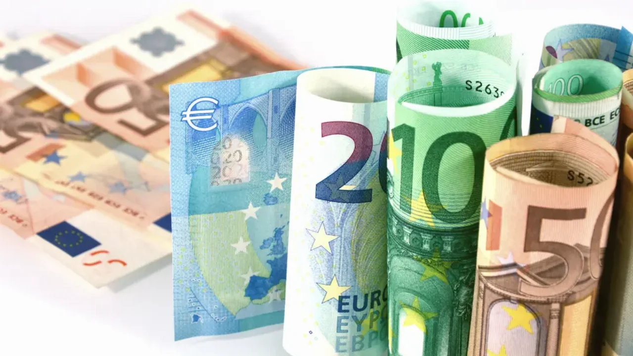 Ρύθμιση χρεών προς την Εφορία: Ποιοι οφειλέτες μένουν εκτός