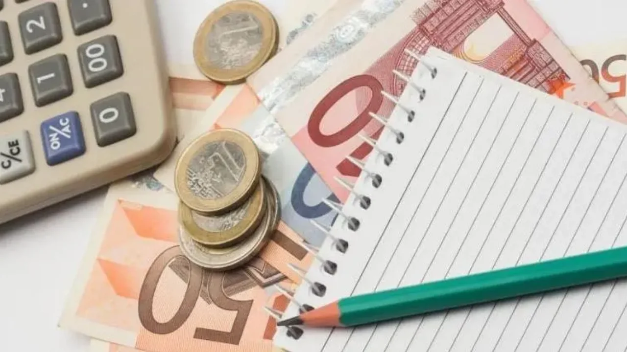 ΓΣΕΕ: Μείωση εισοδήματος για 6 στους 10 Έλληνες κατά τη διάρκεια της πανδημίας