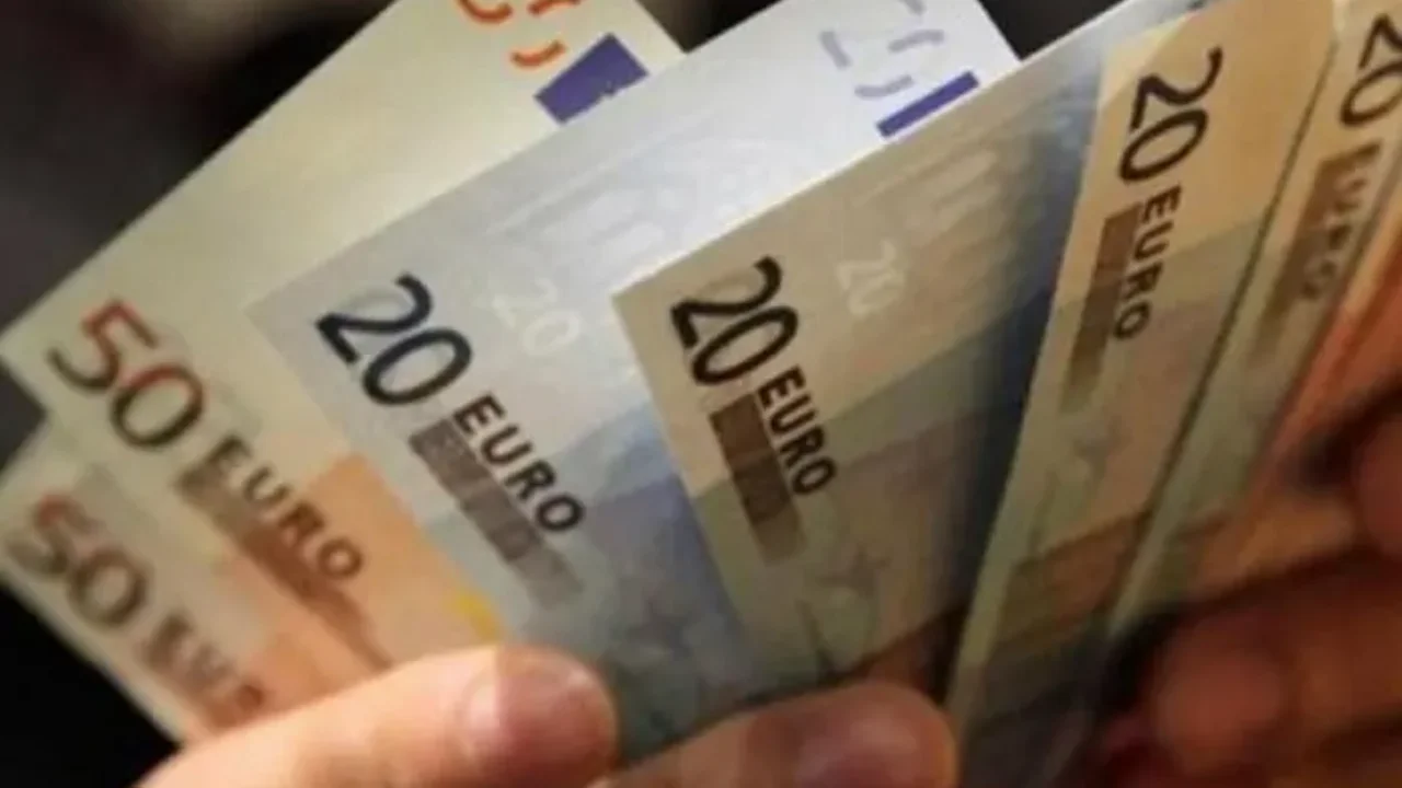 Ιδιωτικός τομέας: Έρχεται αύξηση του κατώτατου μισθού το 2022