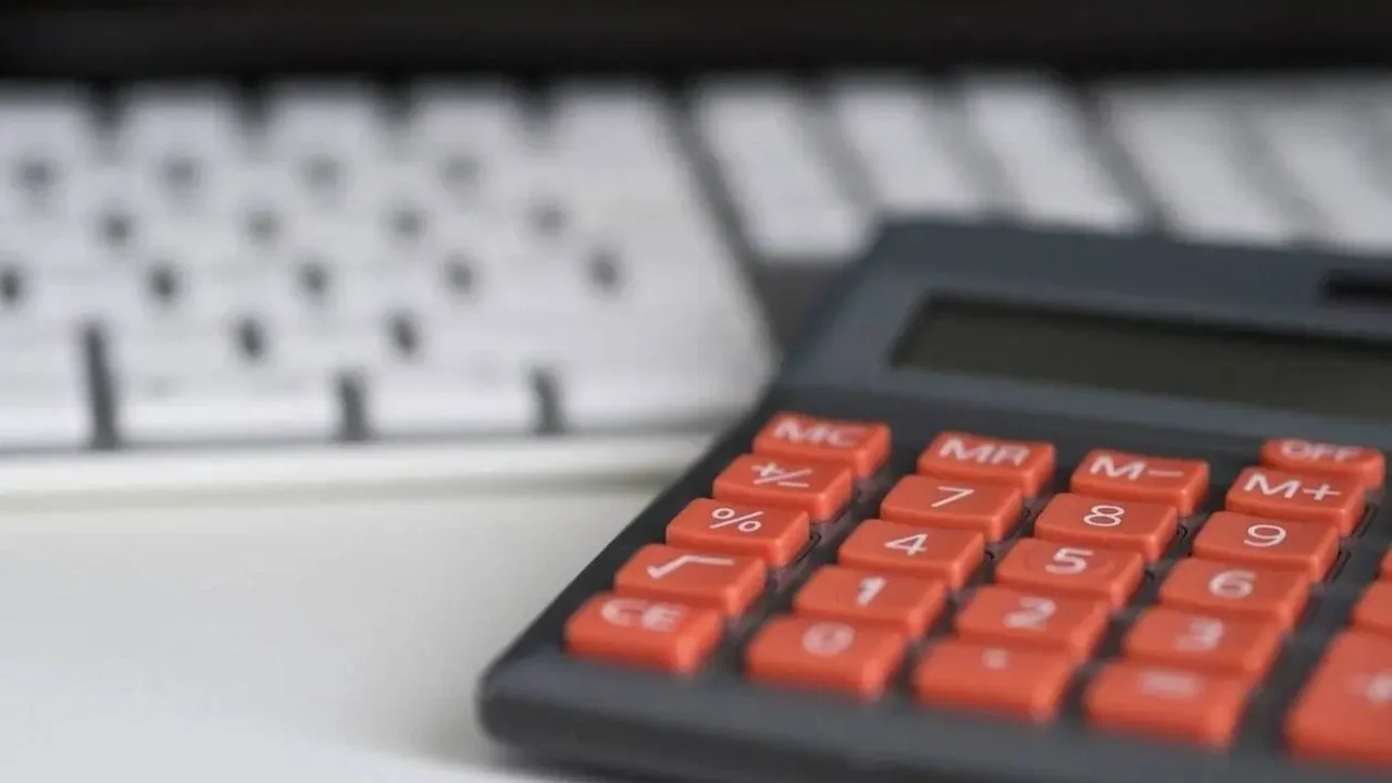 ΑΑΔΕ: Επιστροφή ΦΠΑ με διαδικασίες εξπρές σε επιχειρήσεις και ελεύθερους επαγγελματίες