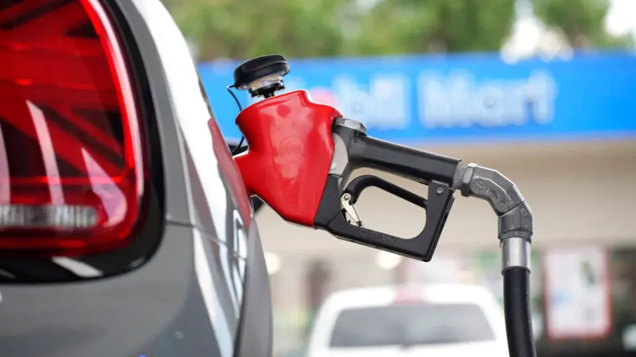 Fuel Pass 2: Την ερχόμενη εβδομάδα οι ανακοινώσεις για το δεύτερο γύρο επιδότηση καυσίμων