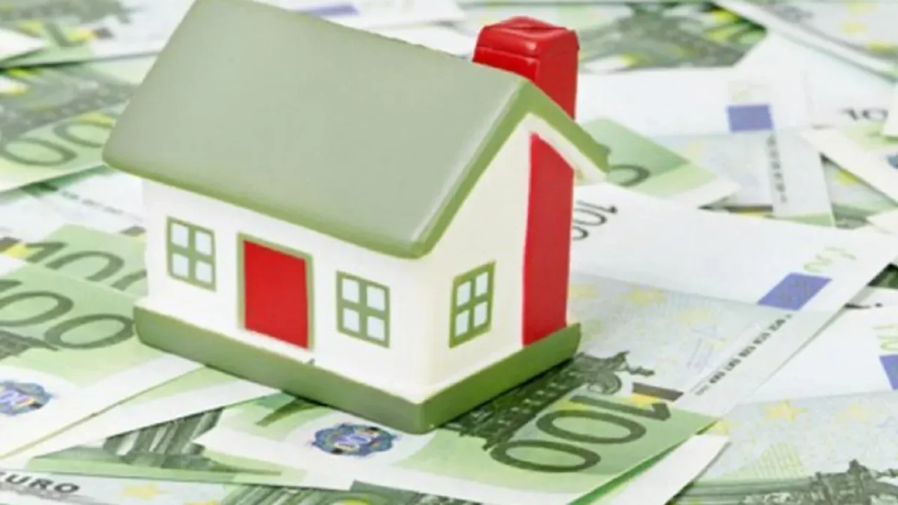 Περισσότεροι από 1 εκ. φορολογούμενοι δικαιούνται έκπτωση 50% στον ΕΝΦΙΑ