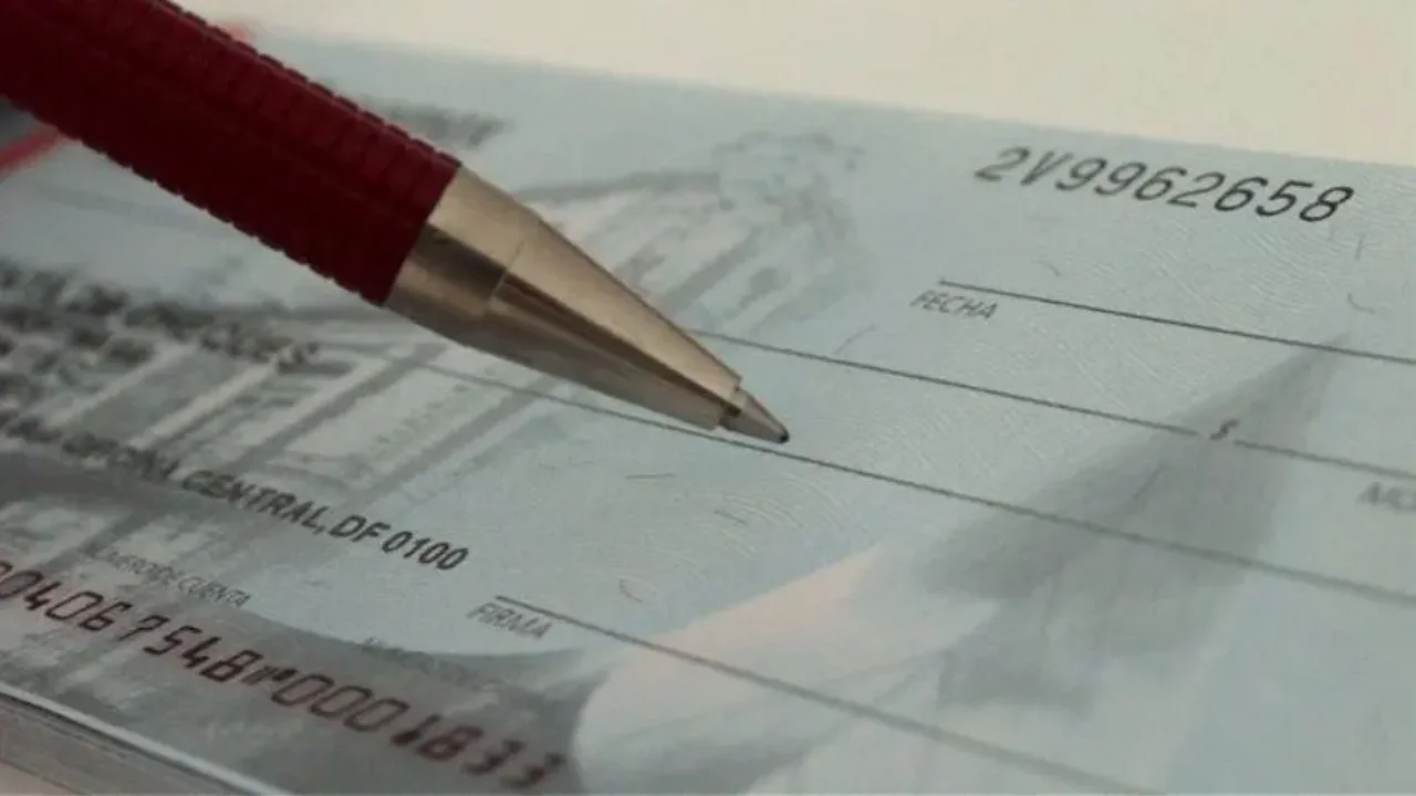 Επιταγές: "Παγώνει" η πληρωμή επιταγών για 30 μέρες