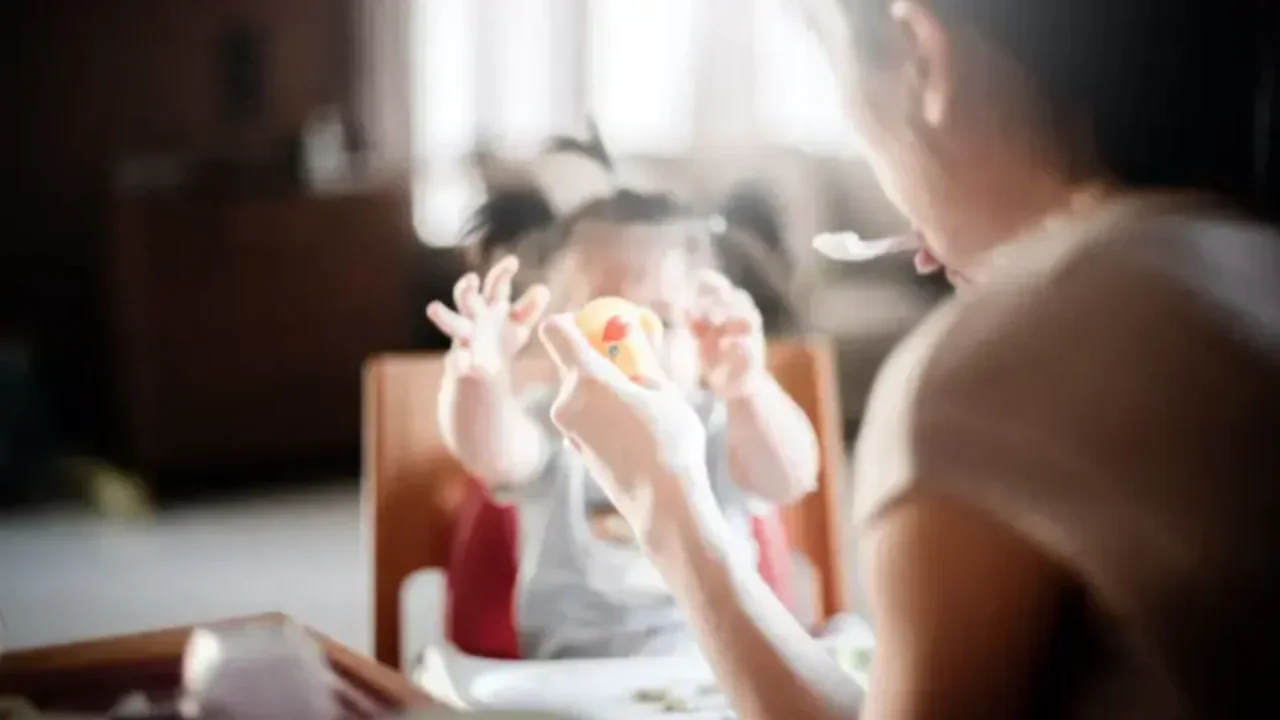 Δουλειές Ξανά: Πρόγραμμα δημιουργίας χώρων φύλαξης βρεφών σε επιχειρήσεις