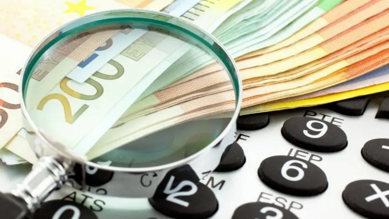 Επιστρεπτέα Προκαταβολή: Ποιες επιχειρήσεις πρέπει να εξοφλήσουν εφάπαξ την ενίσχυση που έλαβαν