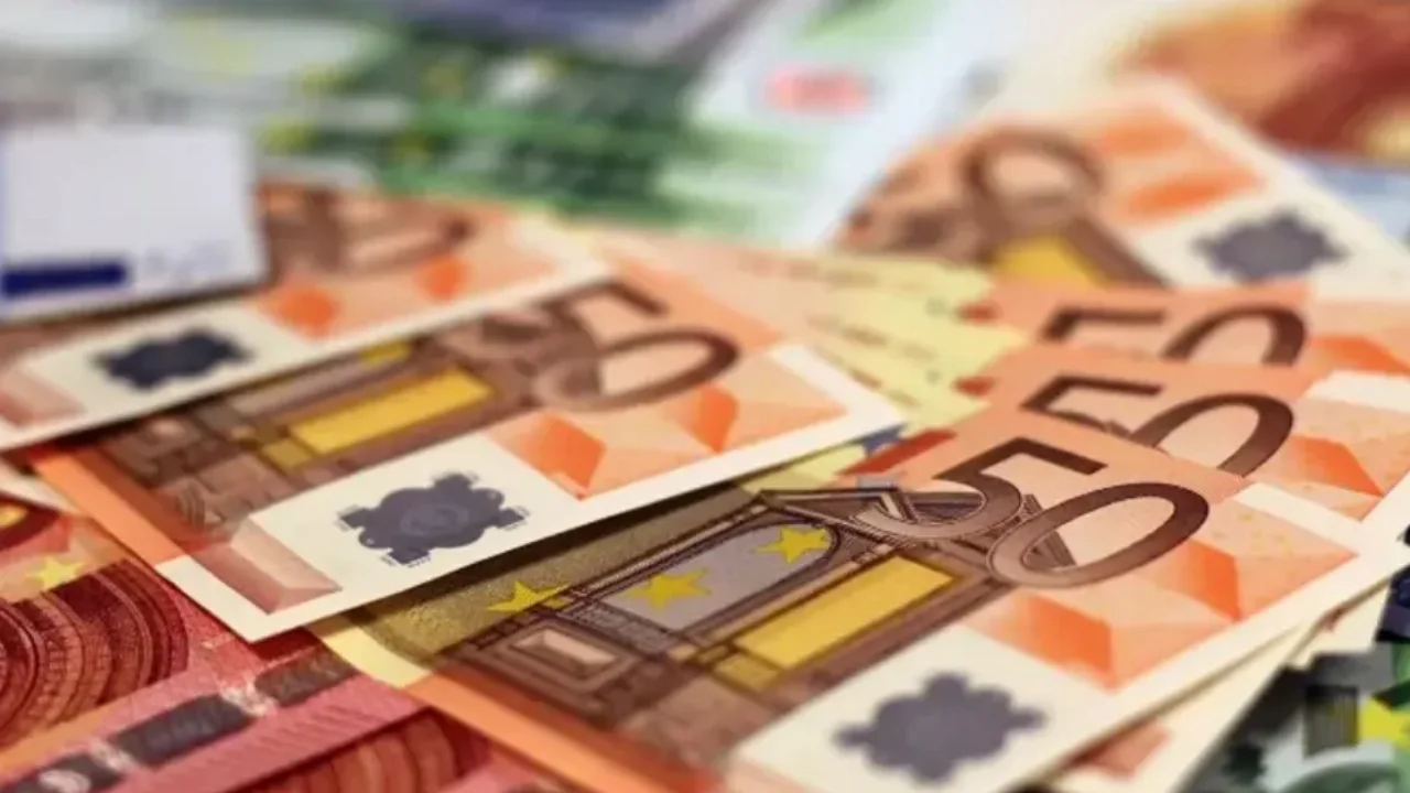 Πρόγραμμα "Δουλειές Ξανά": Αλλαγές στα επιδόμα ανεργίας και στο εργόσημο