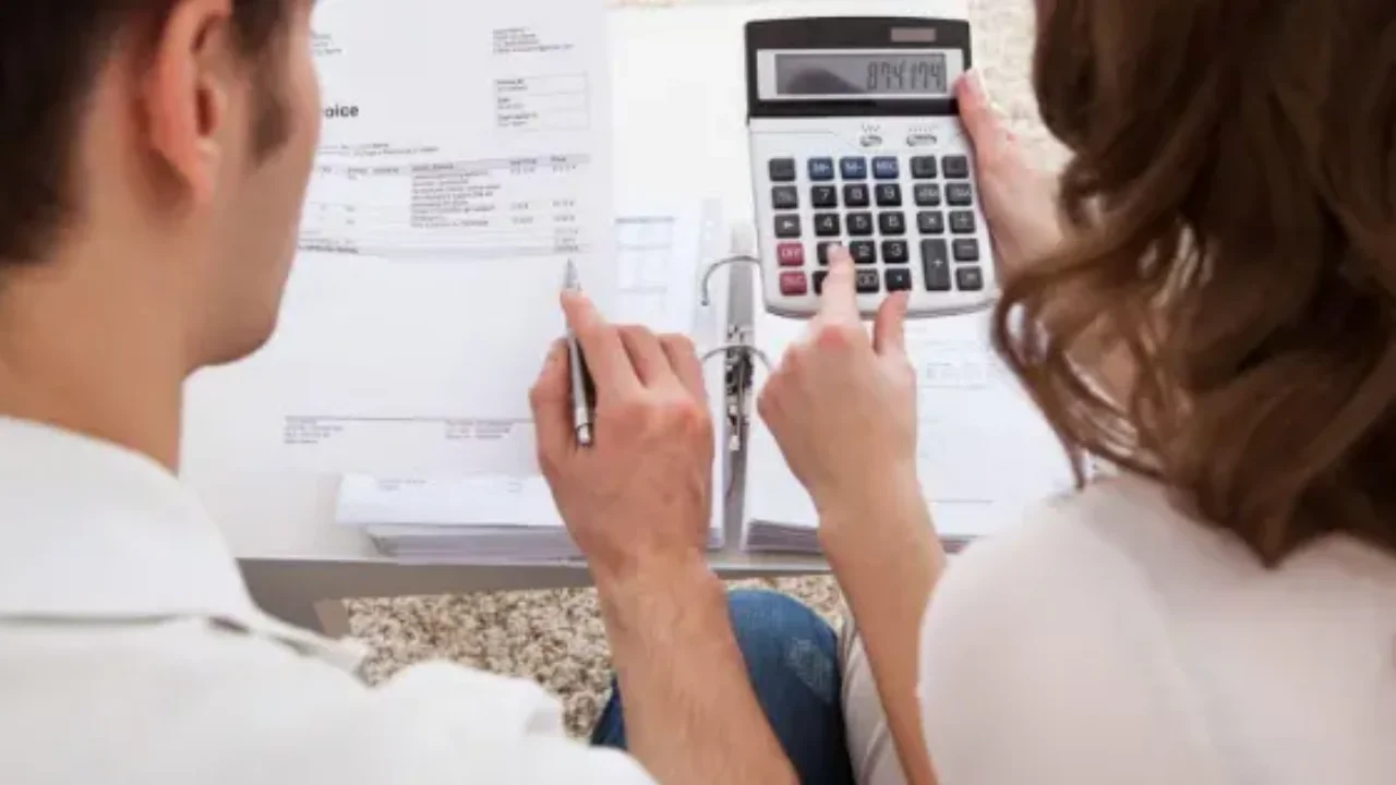 ΑΑΔΕ: Άνοιξε η πλατφόρμα για χωριστές φορολογικές δηλώσεις από τους συζύγους