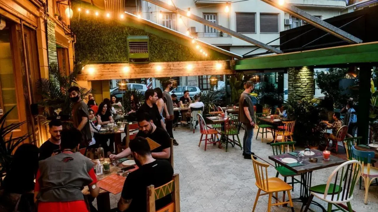 Εστίαση: Άνοιξε η πλατφόρμα για την επιδότηση της επανεκκίνησης των επιχειρήσεων