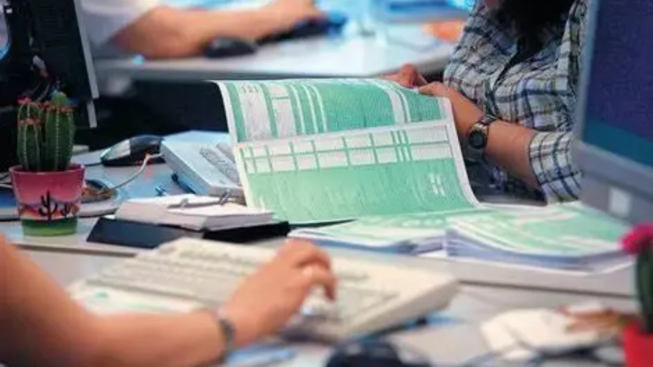 Φορολογικές δηλώσεις: Διευκρινίσεις της ΑΑΔΕ για την συμπλήρωση του Ε1