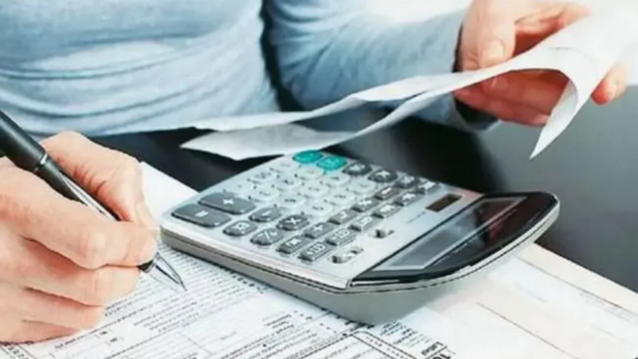 Φορολογικές δηλώσεις: Σχεδόν 7 στους 10 δεν θα πληρώσουν επιπλέον φόρο