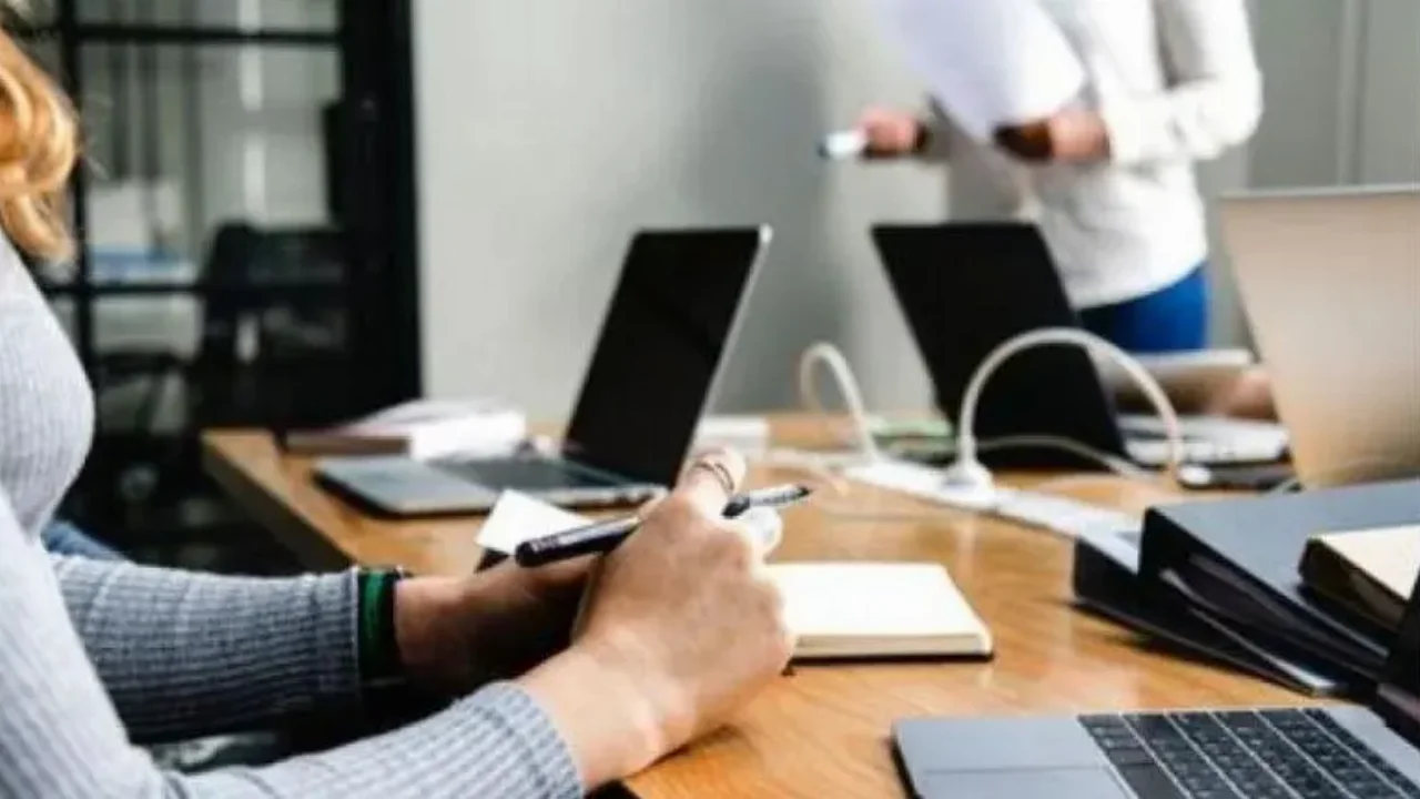 Άνοιξε η υπεύθυνη δήλωση για την προσωρινή ανάκληση αναστολής συμβάσεων εργασίας