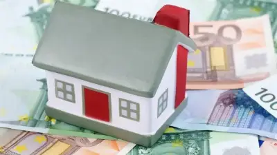 ΕΝΦΙΑ: Μειωμένος κατά 354 εκ. ευρώ και εξόφληση σε 10 μηνιαίες δόσεις