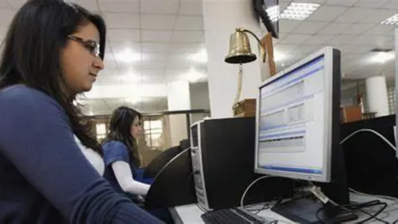 Δημόσιο: Έρχονται αυξήσεις σε μισθούς και επιδόματα με το νέο ενιαίο μισθολόγιο