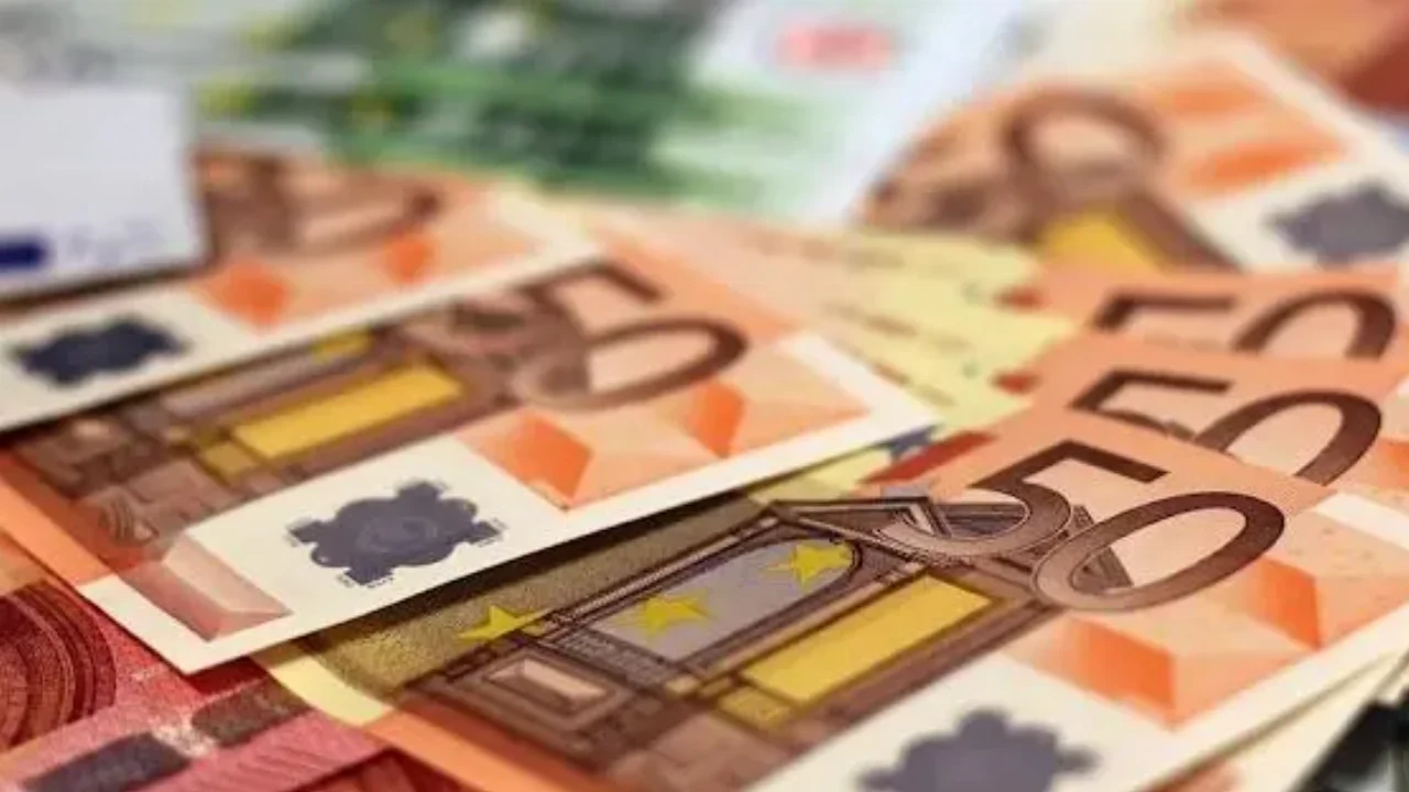 Έκτακτη ενίσχυση 700 ευρώ σε μαθητευόμενους ΕΠΑΛ και ΙΕΚ