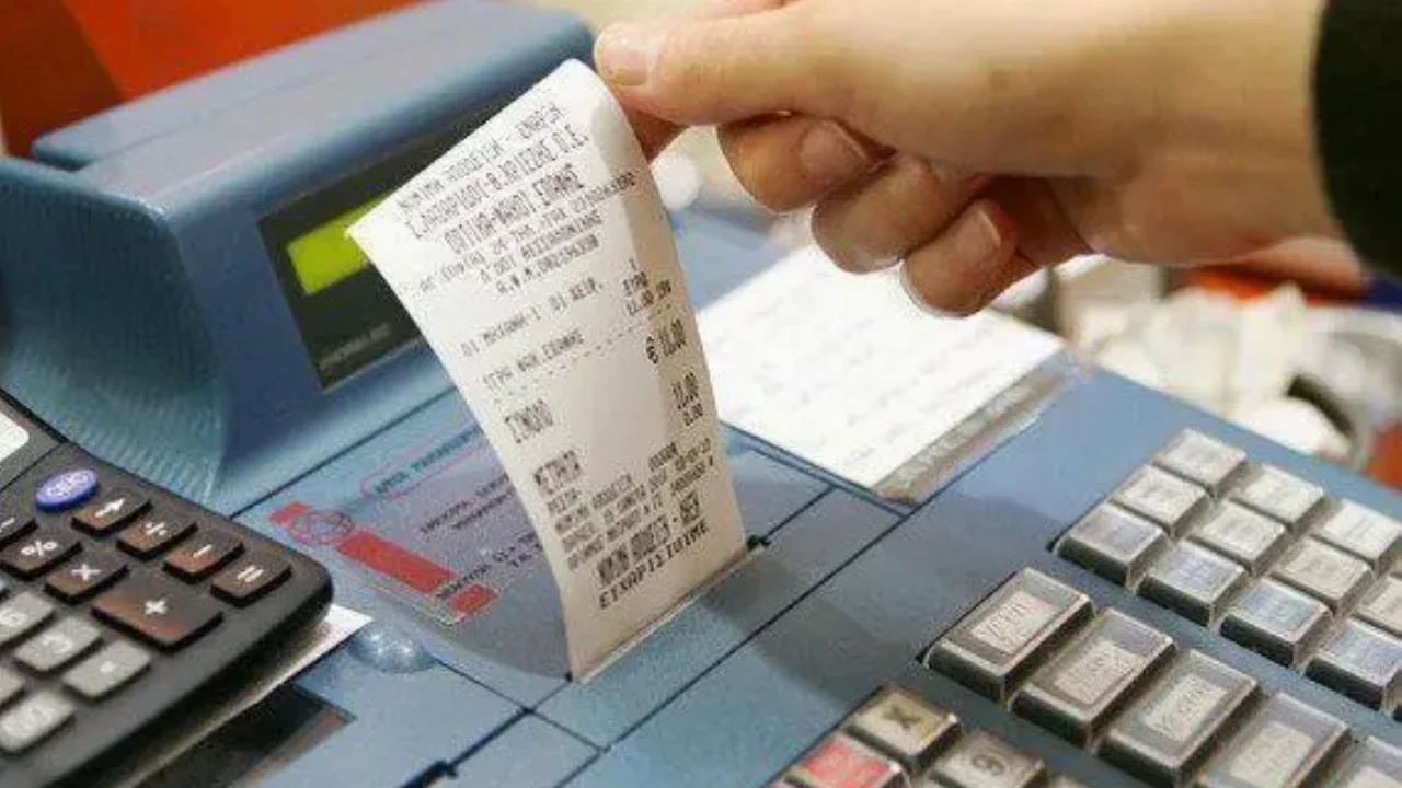 Βαριές "καμπάνες" για όσους "πειράζουν" τις ταμειακές μηχανές