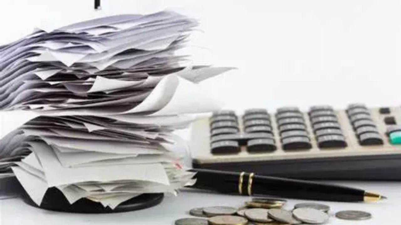 Φορολογικές παραβάσεις: Μειώνονται τα ποσά των προστίμων