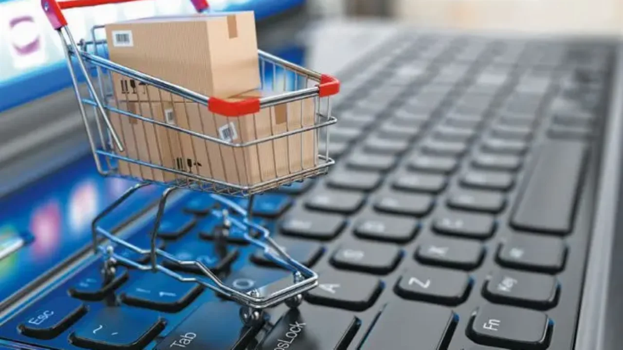 ΑΑΔΕ: Πρόστιμα και λουκέτα σε ψηφιακές πλατφόρμες που δεν διαβιβάζουν τα δεδομένα των συναλλαγών με τους χρήστες