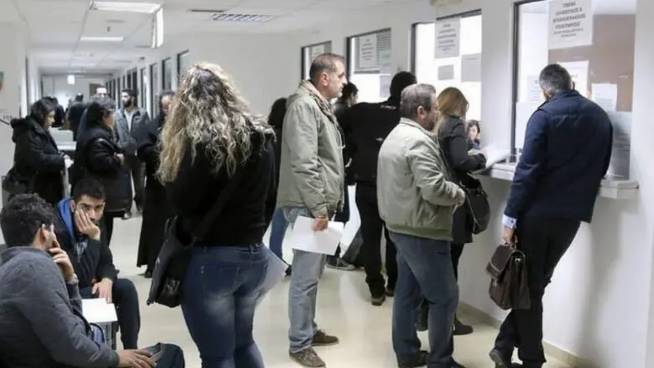 Τηλεφωνικά ή ηλεκτρονικά οι συναλλαγές με τις ΔΟΥ