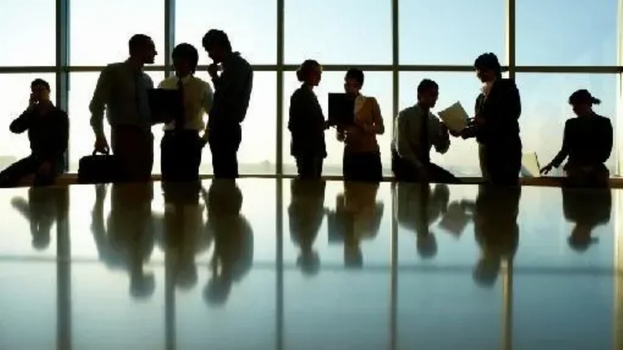 Έρχεται το νέο εργασιακό με τηλεργασία και νέα ωράρια