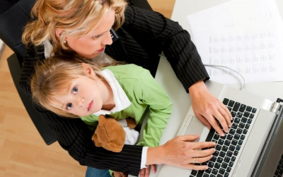 Σύνταξη: Νωρίτερα από την ηλικία των 62 ετών υπό προϋποθέσεις για περίπου 30.000 μητέρες ανηλίκων