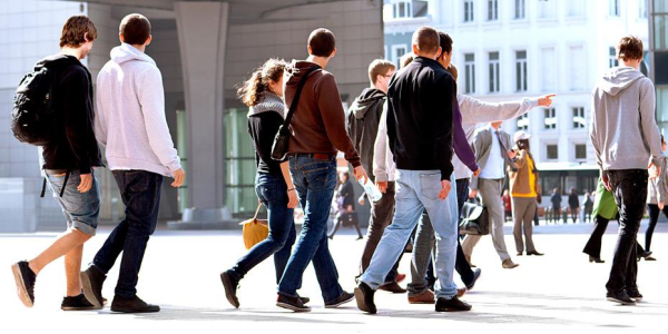 Youth Pass: Για δυο συνεχόμενες χρονιές θα λαμβάνουν οι νέοι την ενίσχυση των 150 ευρώ