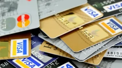Πλαστικό χρήμα: Νέο άλμα 14% στις ηλεκτρονικές συναλλαγές