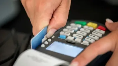 Φοροδιαφυγή: Έρχονται αλλαγές στα φορο-κίνητρα για τις ηλεκτρονικές αποδείξεις