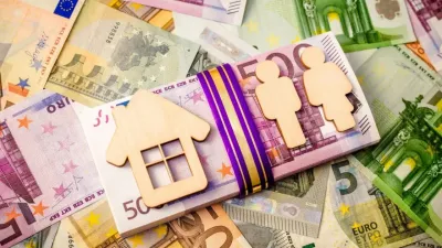 Στεγαστικά δάνεια: Πλαφόν στα επιτόκια και σταθερές δόσεις για 12 μήνες